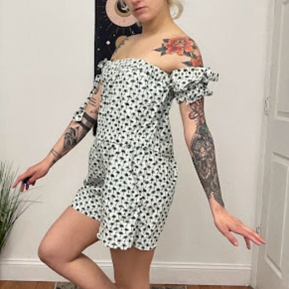 Milly Off the Shoulder Palm Tree Zoey Romper Elastic Waist Size 0 Green/White - Picture 7 of 12